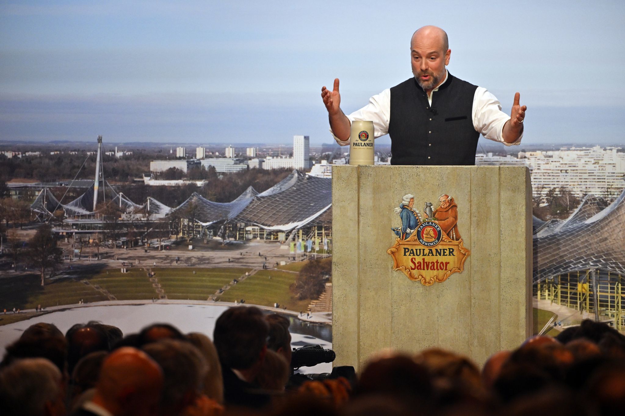 Zinners sanfte Predigtpremiere trifft apokalyptischen Humor