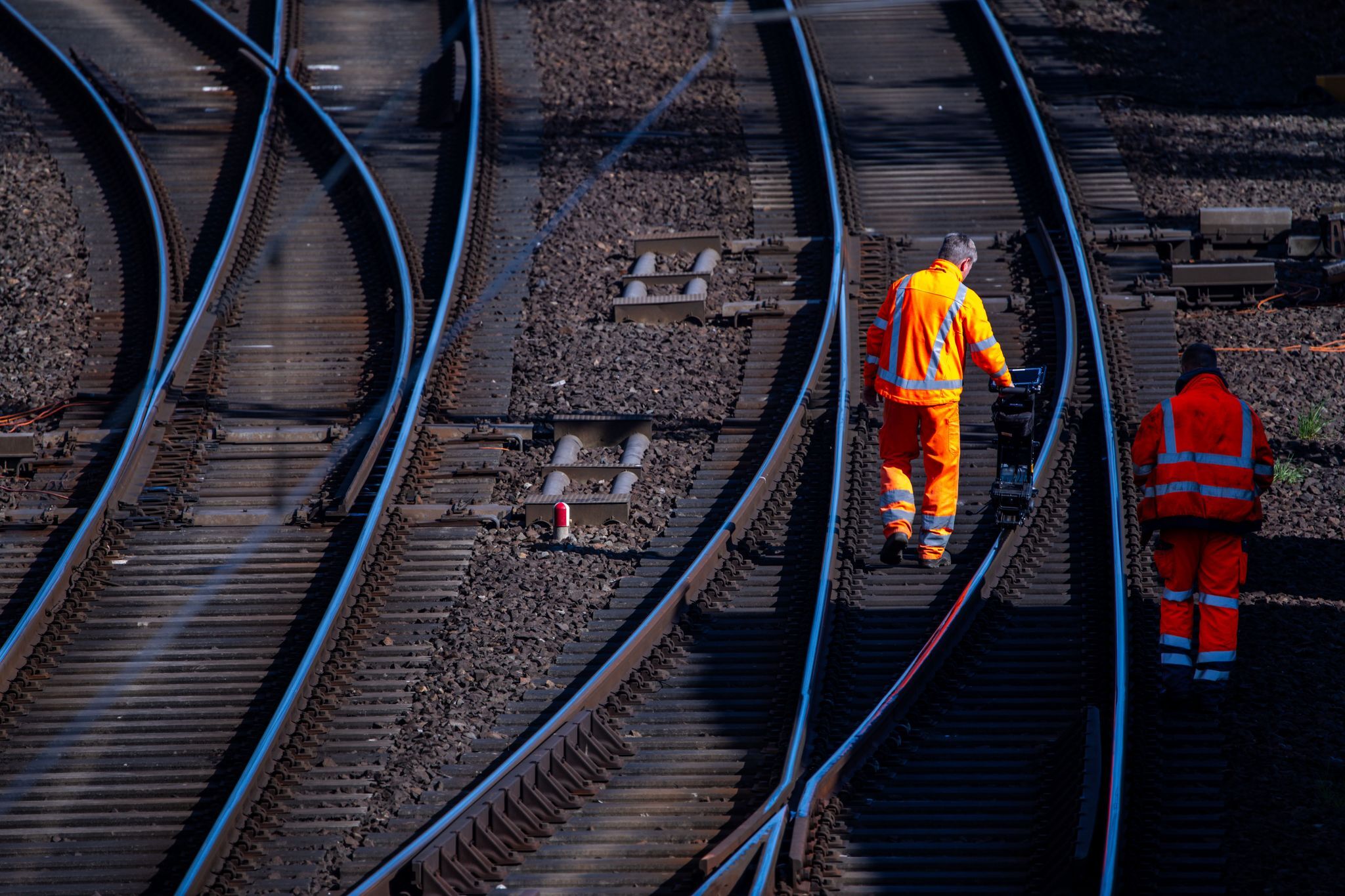 Nach Hangrutsch: Bahnstrecke bleibt bis Ende April gesperrt