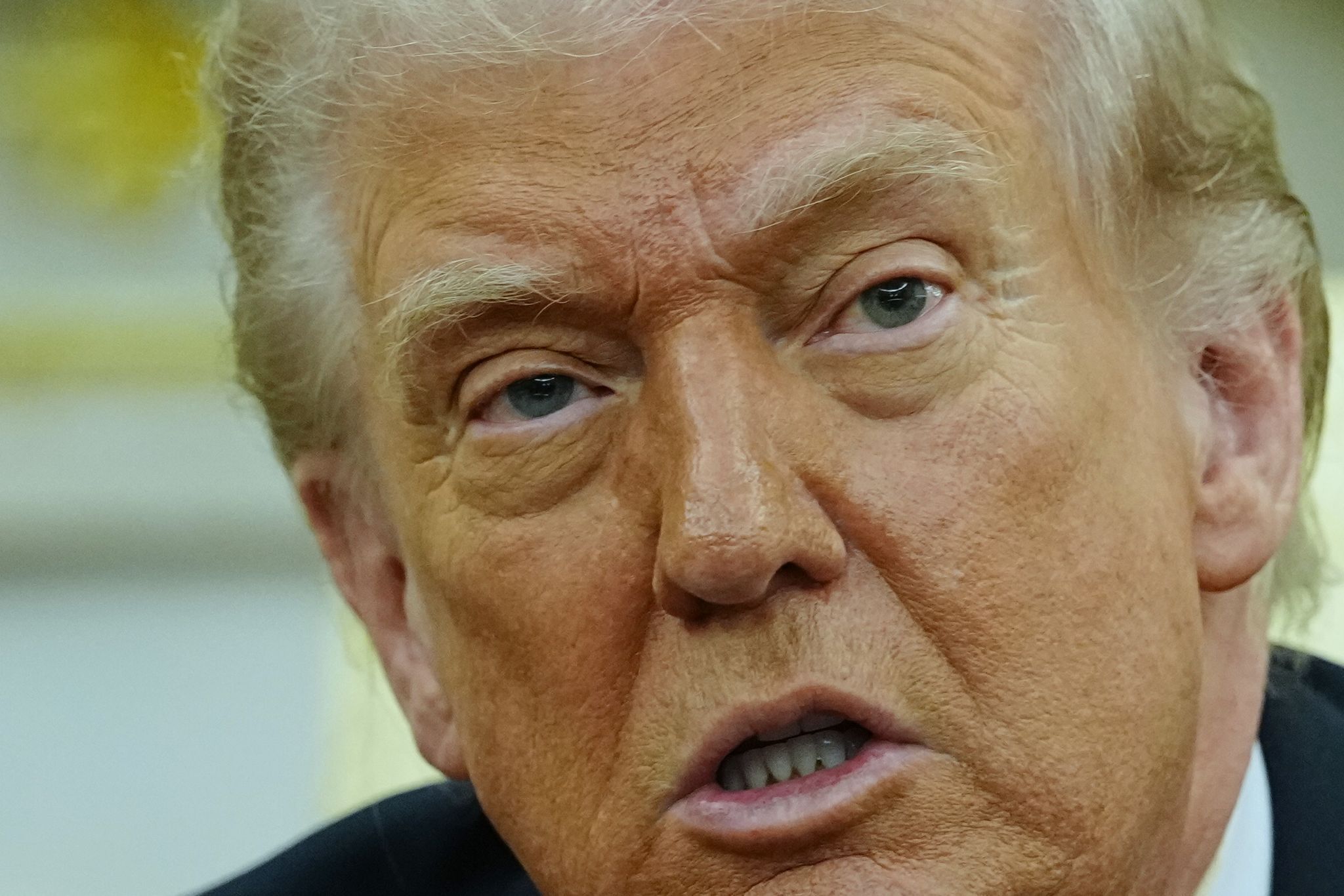 Schwere Angriffe auf den Iran – Trump droht