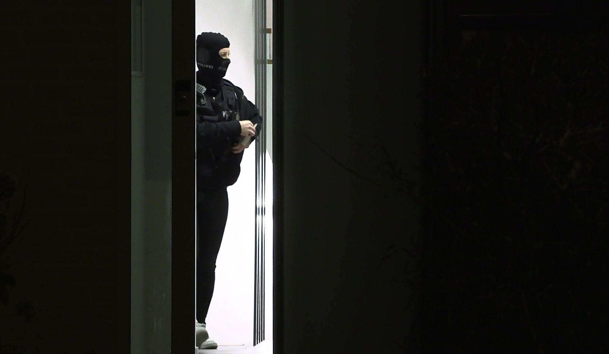 SEK nimmt bewaffneten Mann nach Angriff auf Mutter fest