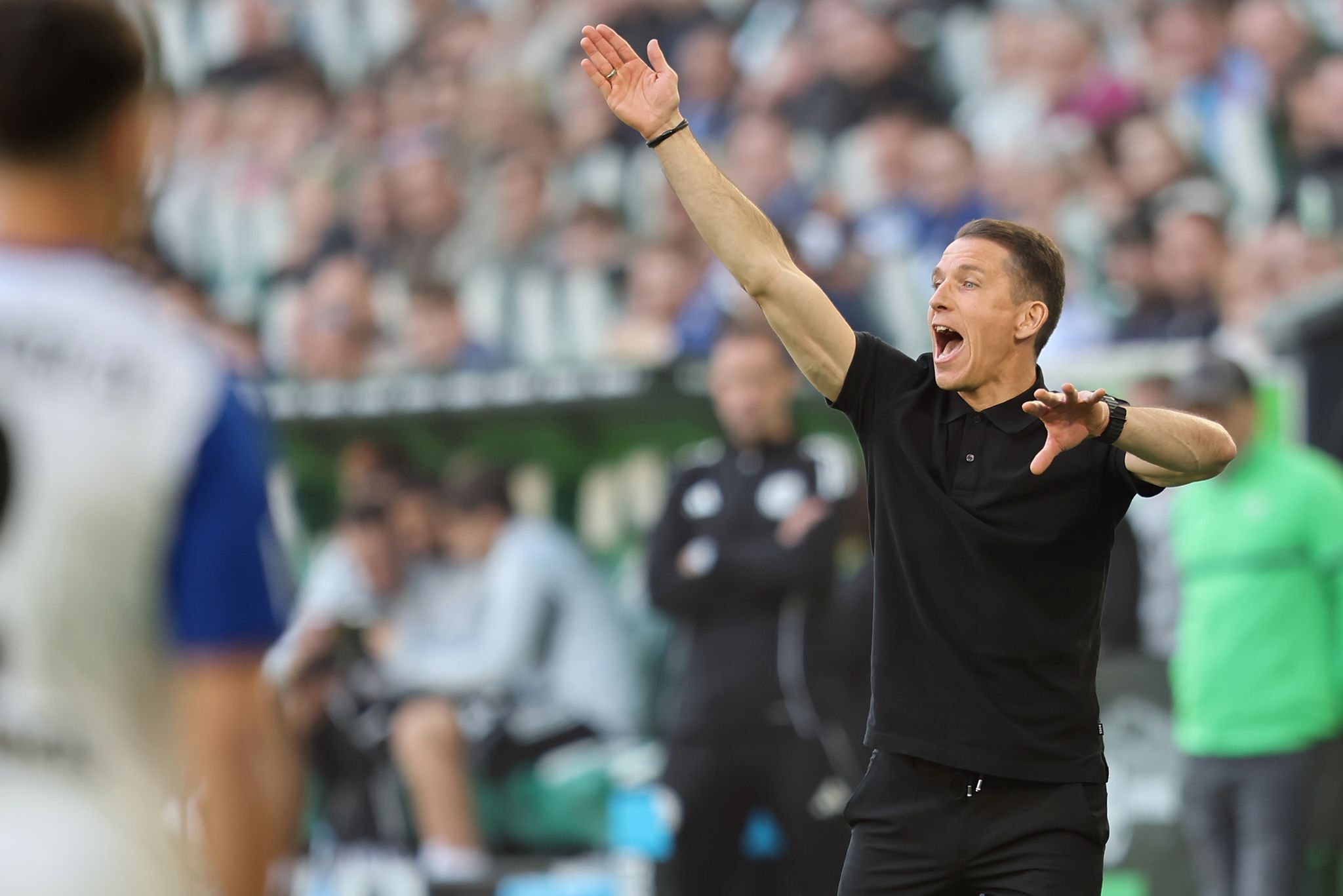 Wolfsburg räumt auf: Trainer und Sportchef weg