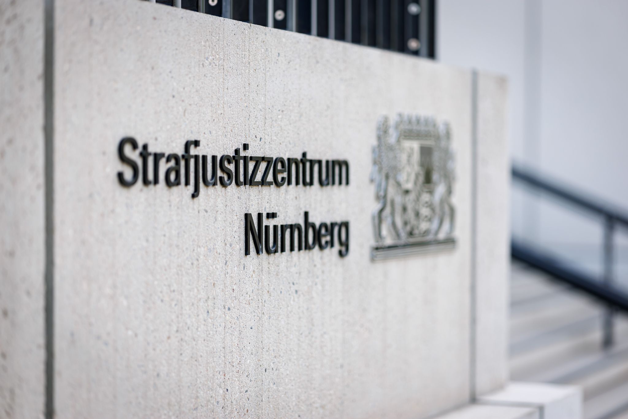 Pflegedienst-Mitarbeitende wegen Betrugs verurteilt