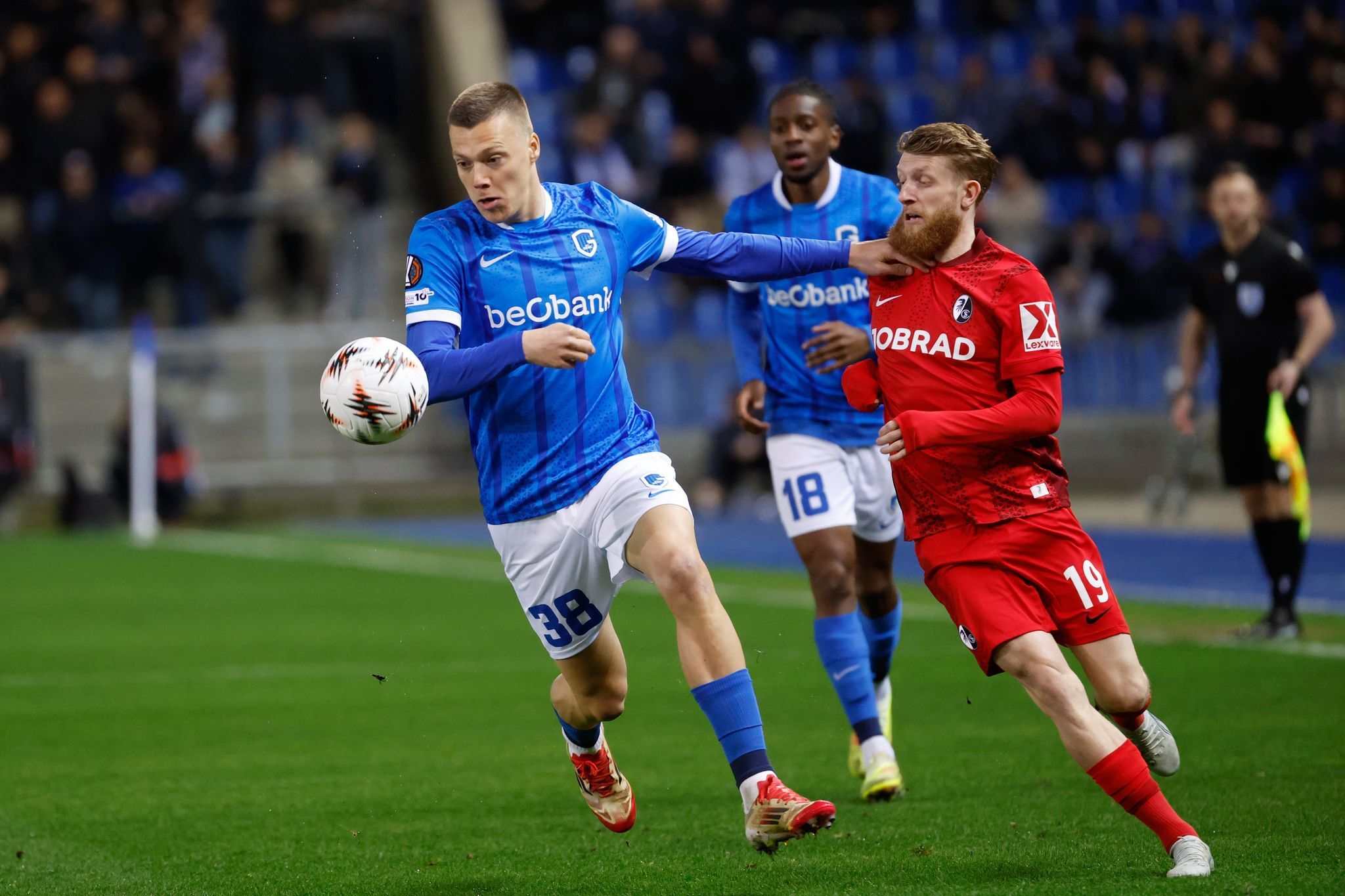 Viertelfinal-Traum wackelt: SC Freiburg verliert in Genk