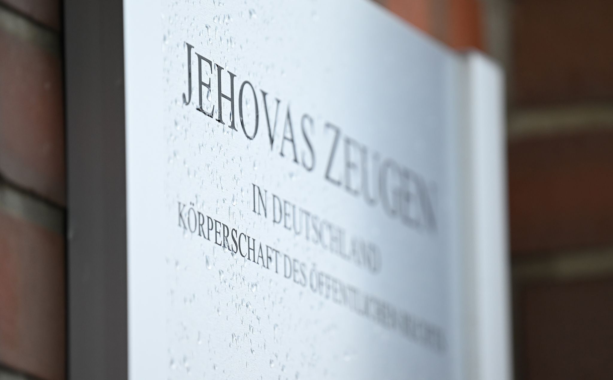 BGH prüft Streit um Familienarchiv verfolgter Zeugen Jehovas