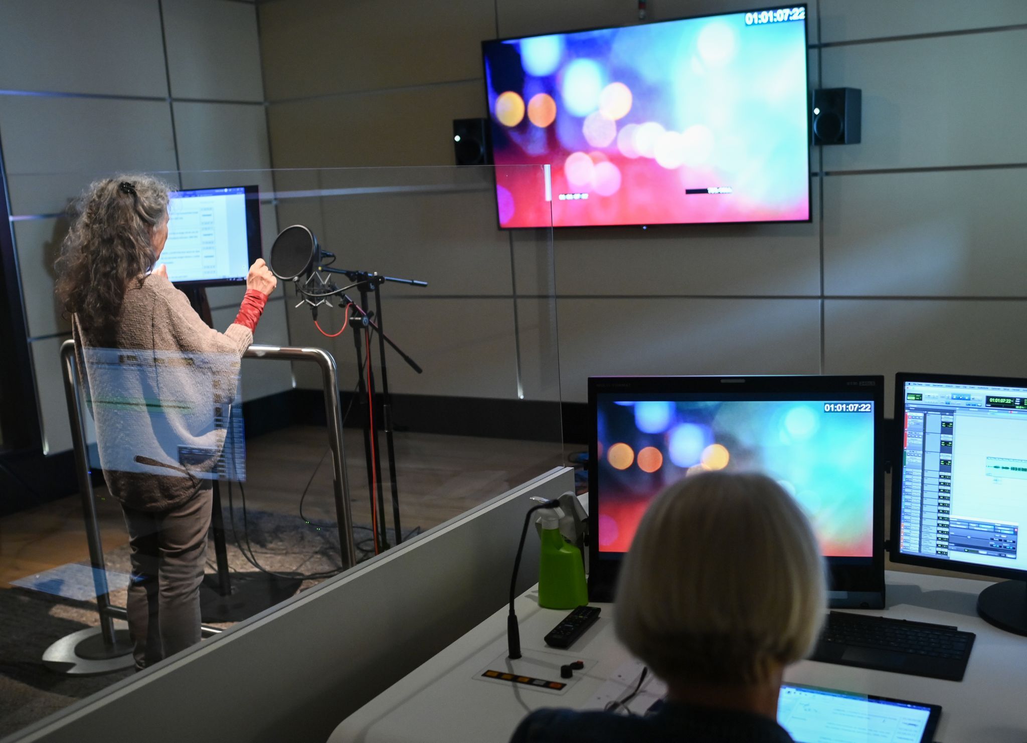 Synchronsprecher sorgen sich wegen KI um ihre Rechte