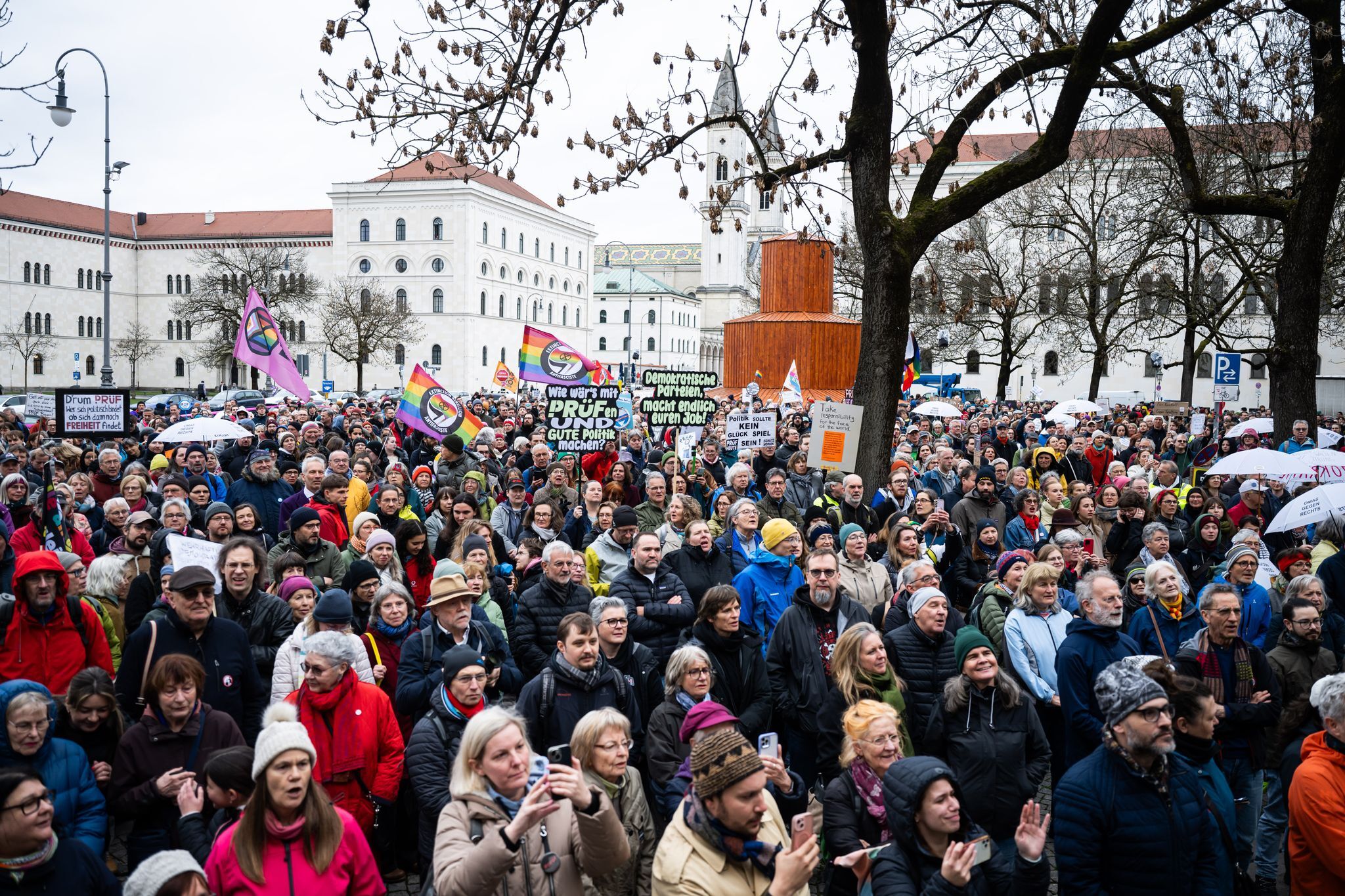 3.000 Menschen bei PRÜF-Demonstration in München