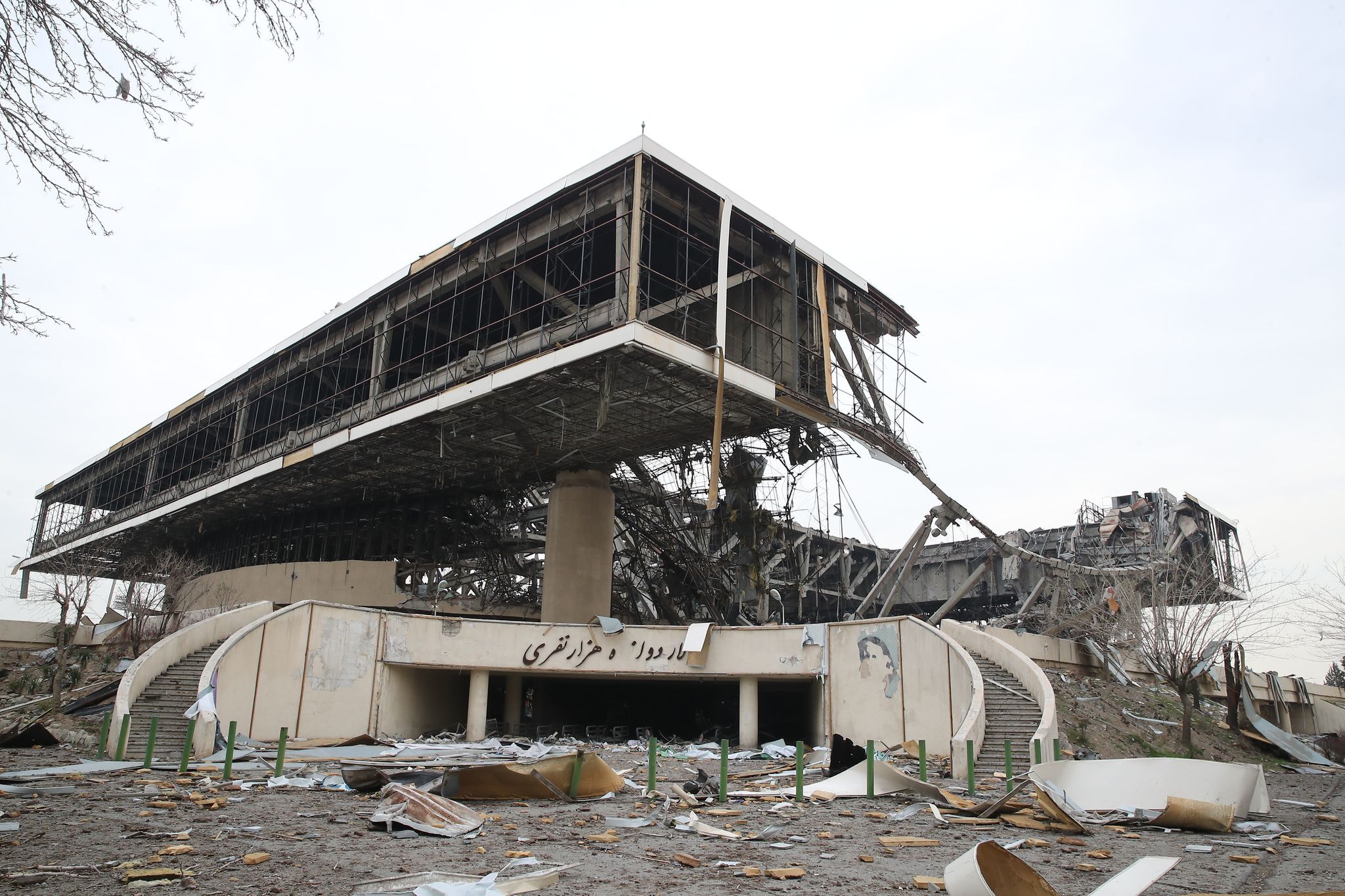 Israel fliegt neue Angriffe auf Ziele in Teheran und Beirut