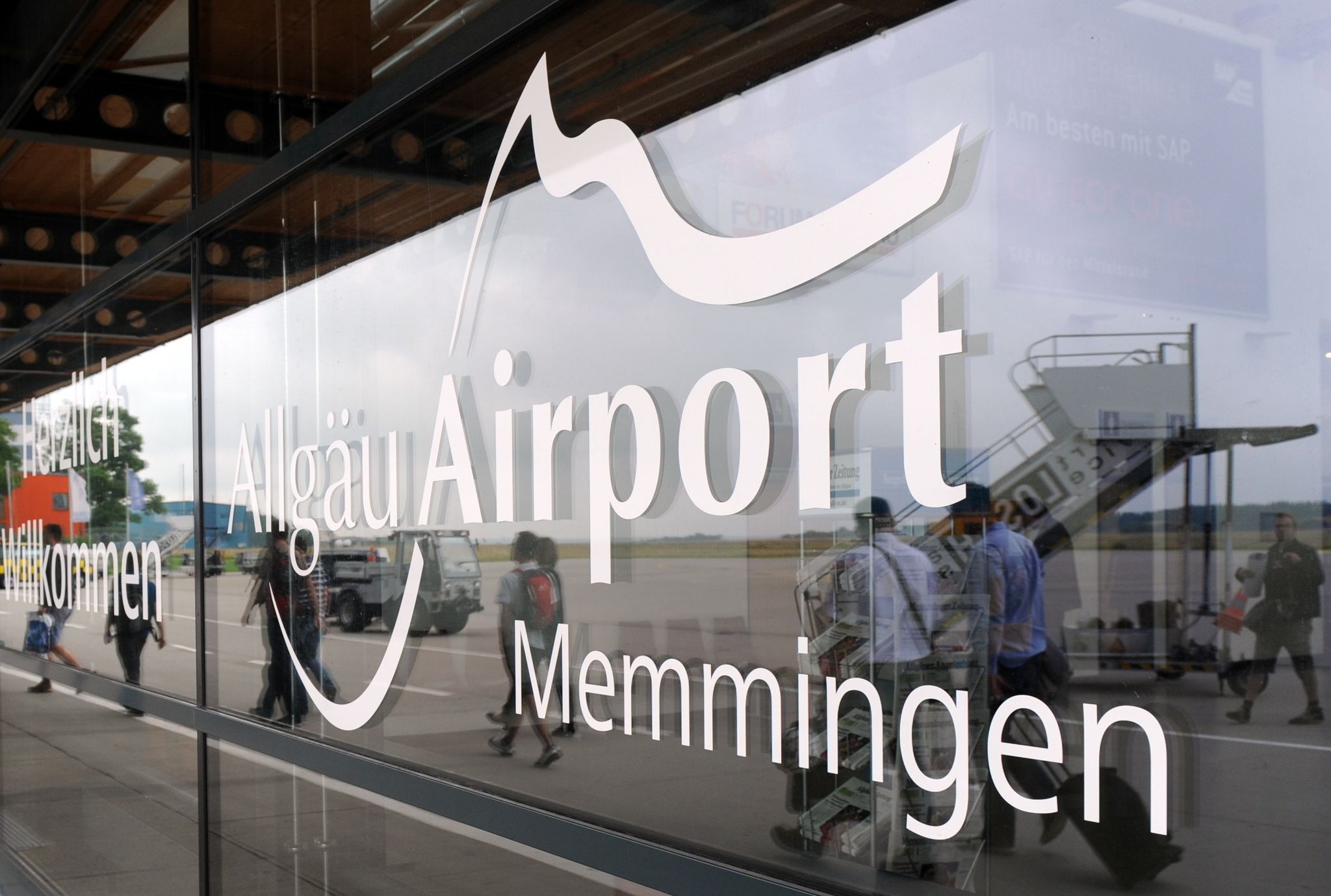 Falscher Feueralarm legt Memminger Flughafen lahm