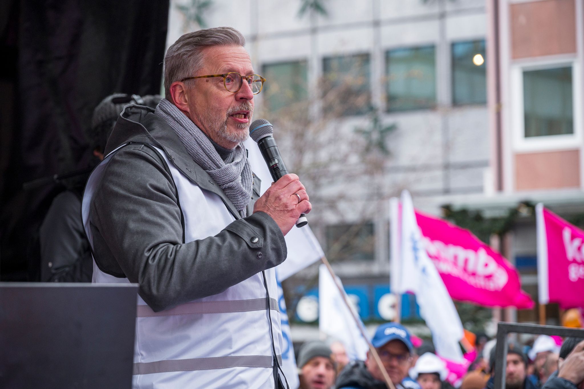 Bayerns Beamte fordern von Landtag direkte Tariferhöhung