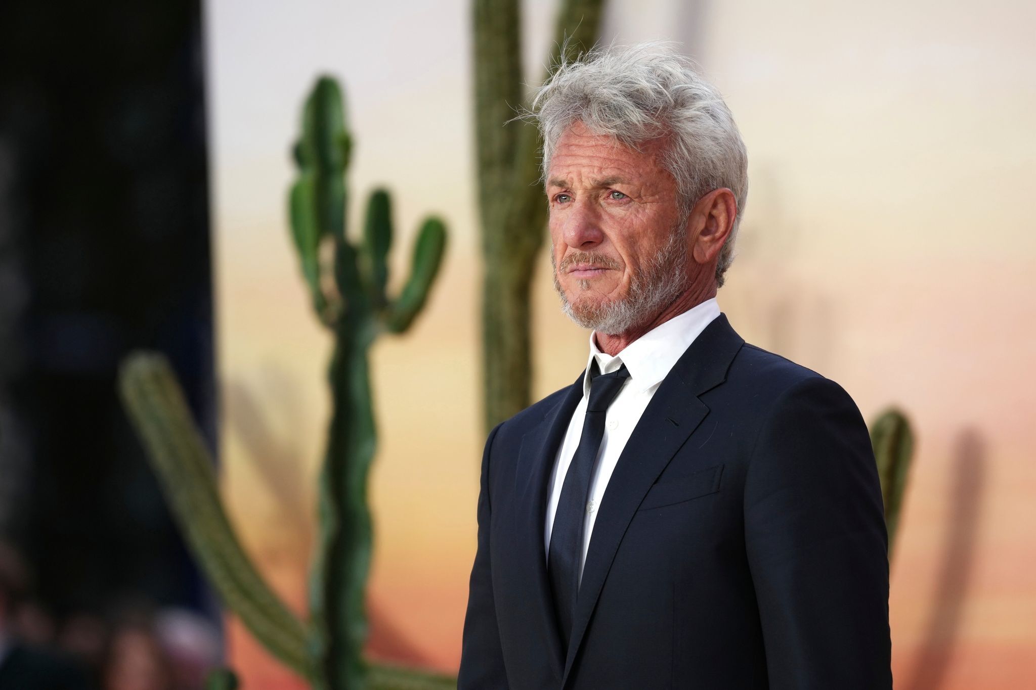 Sean Penn erhält «Oscar» aus Metall eines ukrainischen Zuges