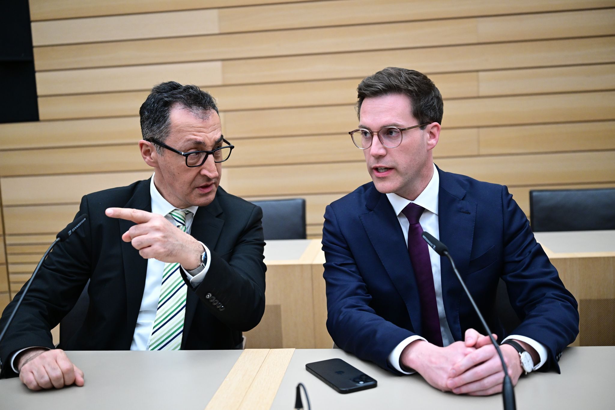 Sondierungsgespräche zwischen Grünen und CDU deuten sich an