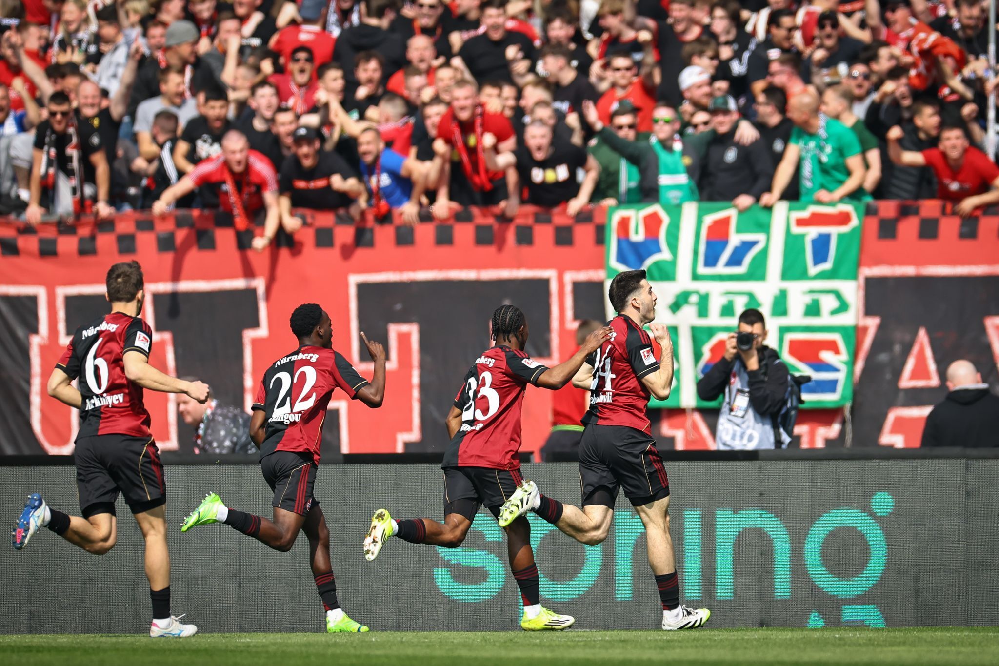 Klose happy: Nürnberg jubelt nach «fantastischem» Heimsieg