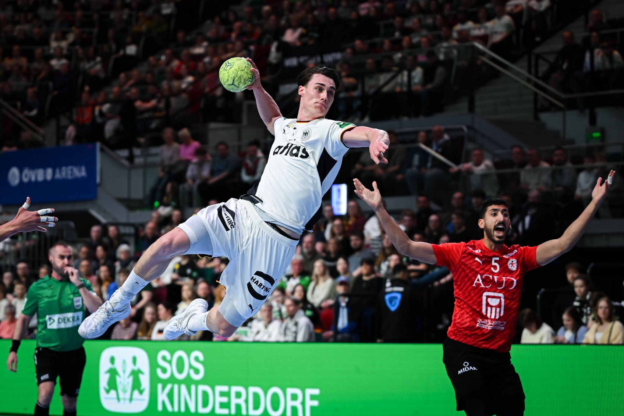 Schrecksekunde um Juri Knorr beim DHB-Sieg gegen Ägypten