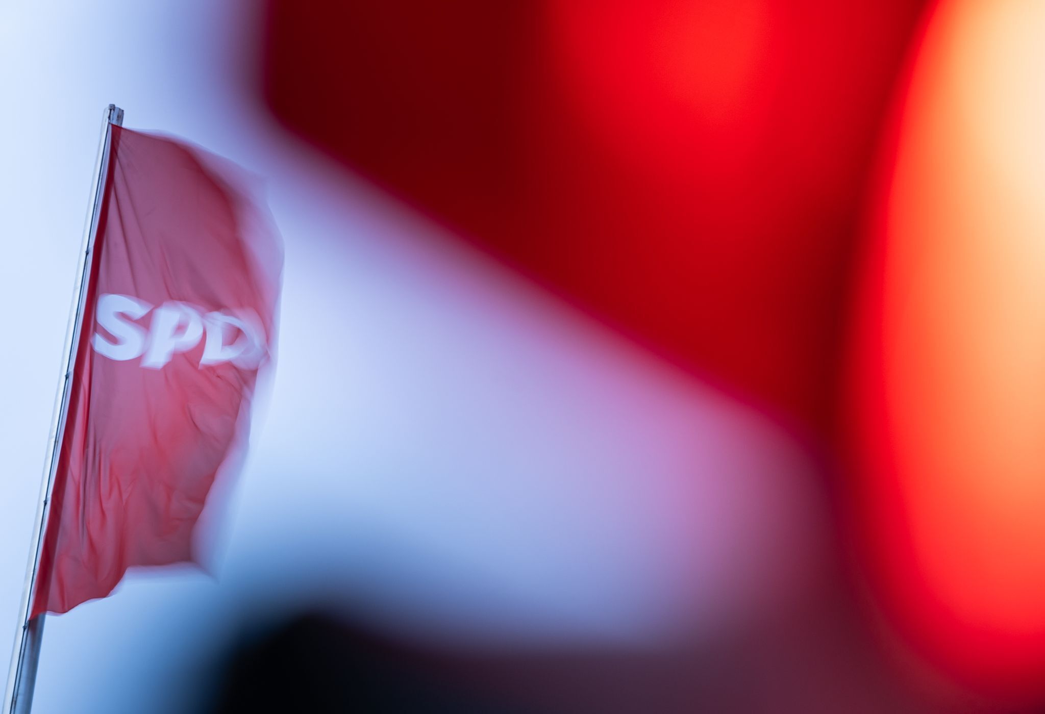 SPD-Herausforderer holt Oberbürgermeisteramt in Rosenheim