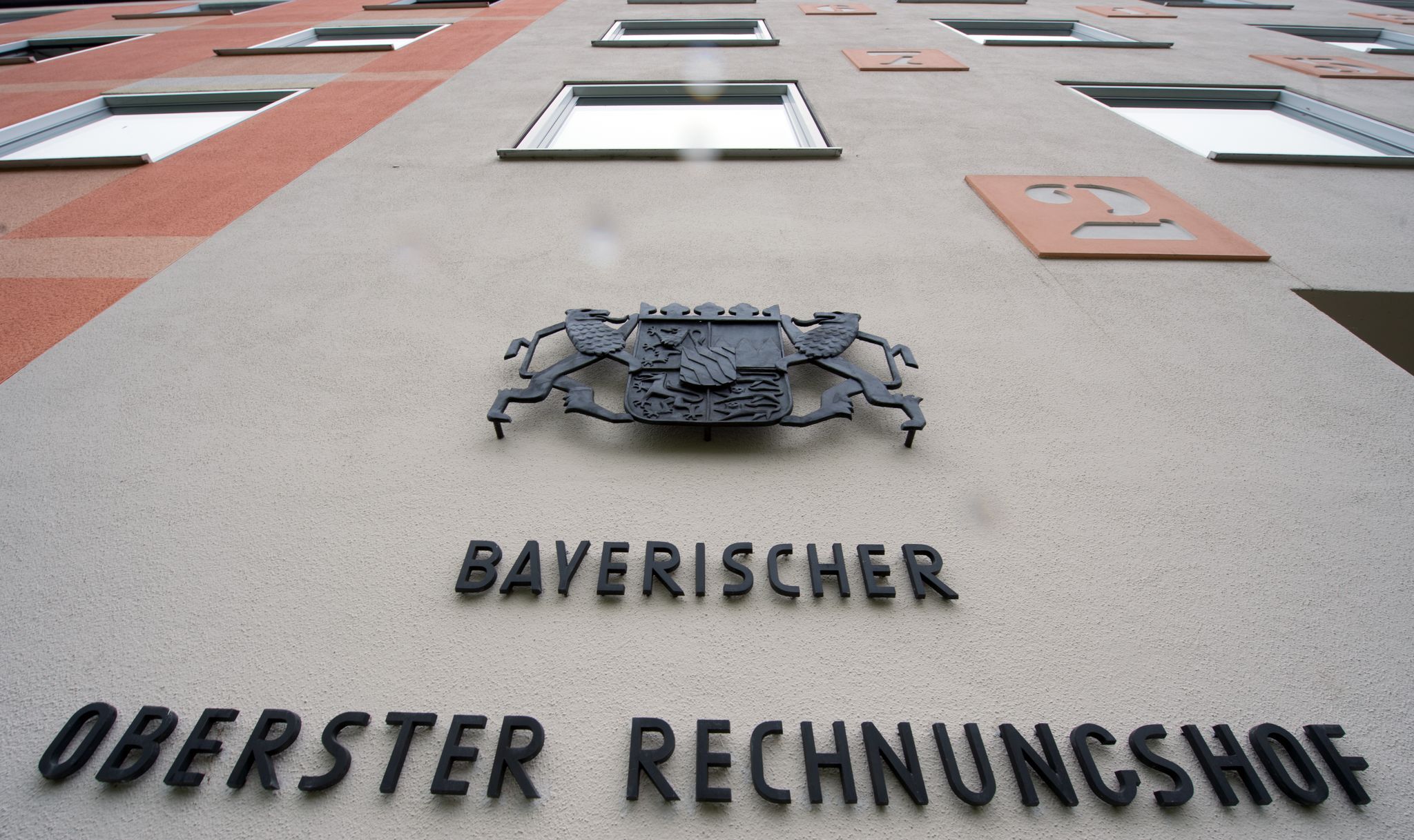 Rechnungshof kritisiert Förderdschungel und Stellenzuwachs