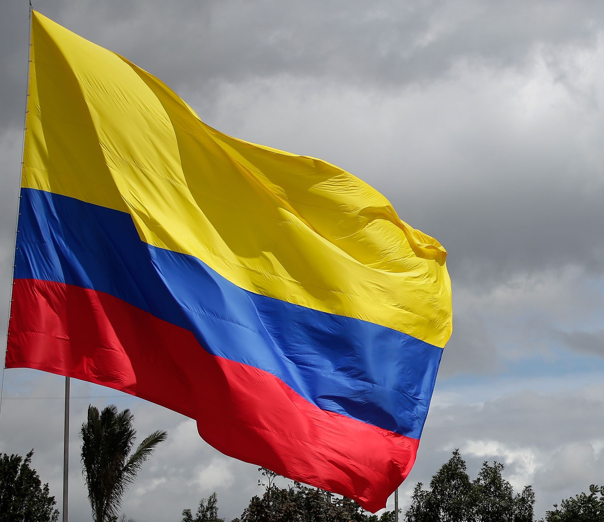 Kolumbien: Militärflugzeug mit über 120 Menschen abgestürzt