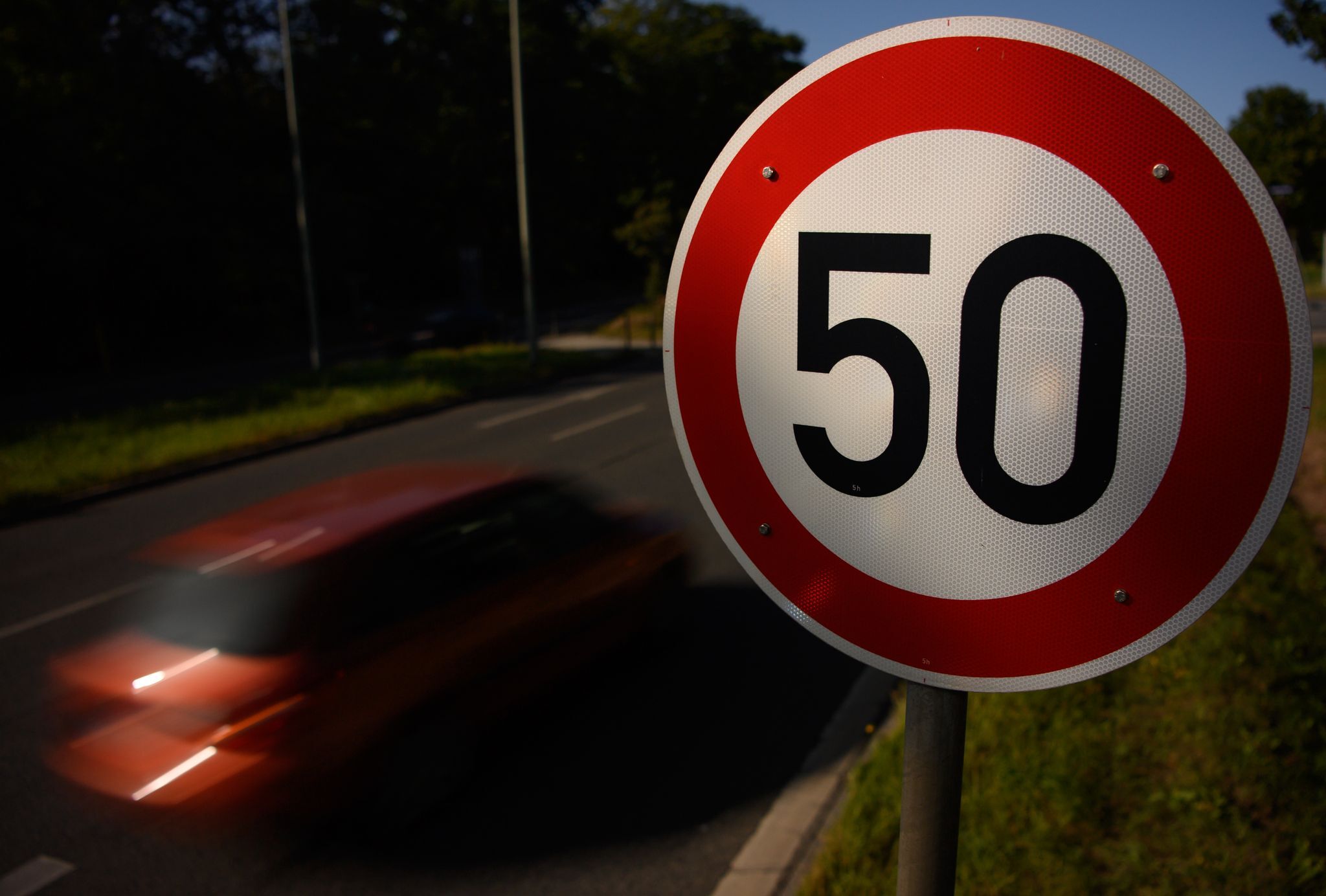 Verkehrsschilder für Tempolimit gestohlen – Polizei rätselt