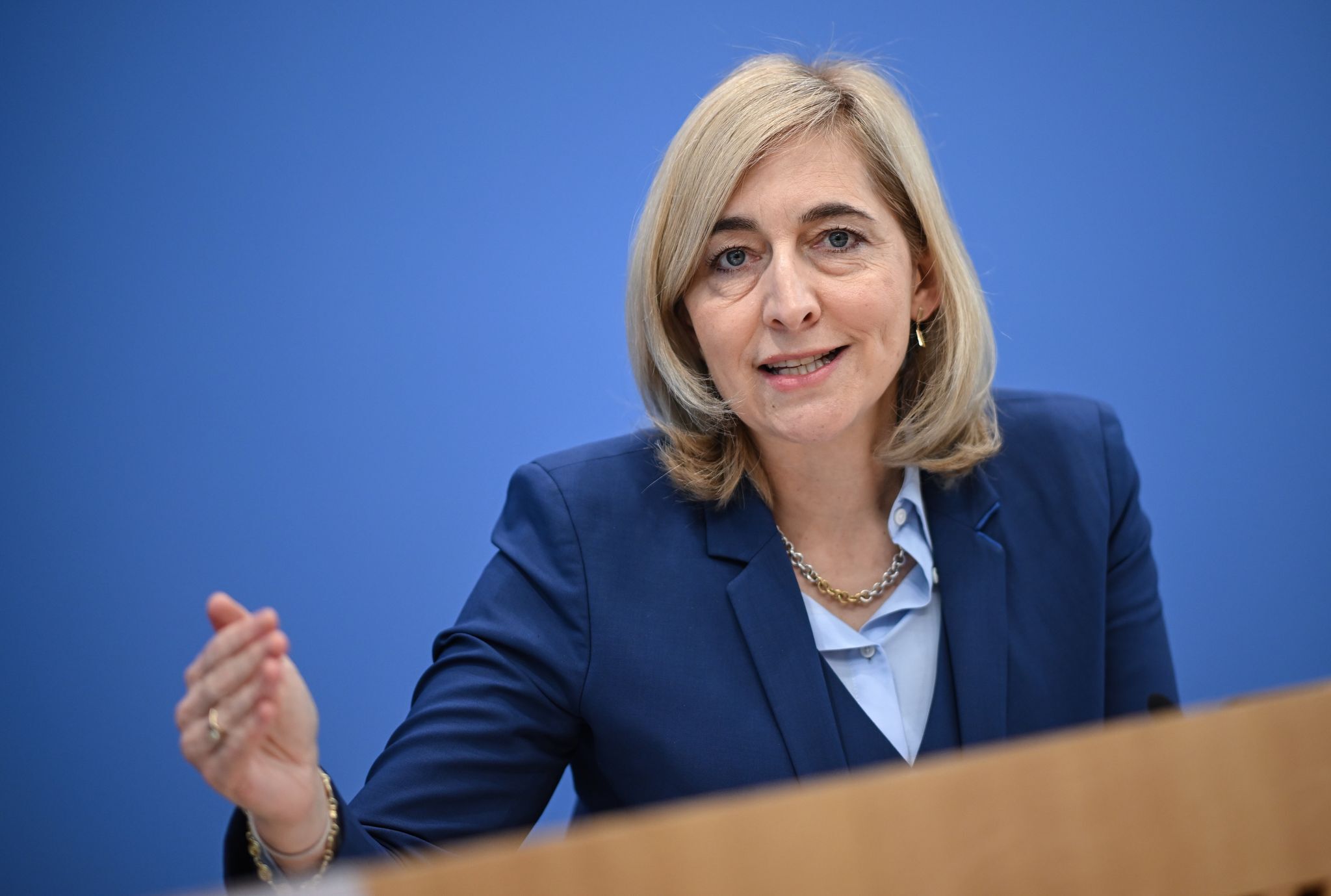 Warken: Pflegeversicherung ist «Sanierungsfall mit Ansage»