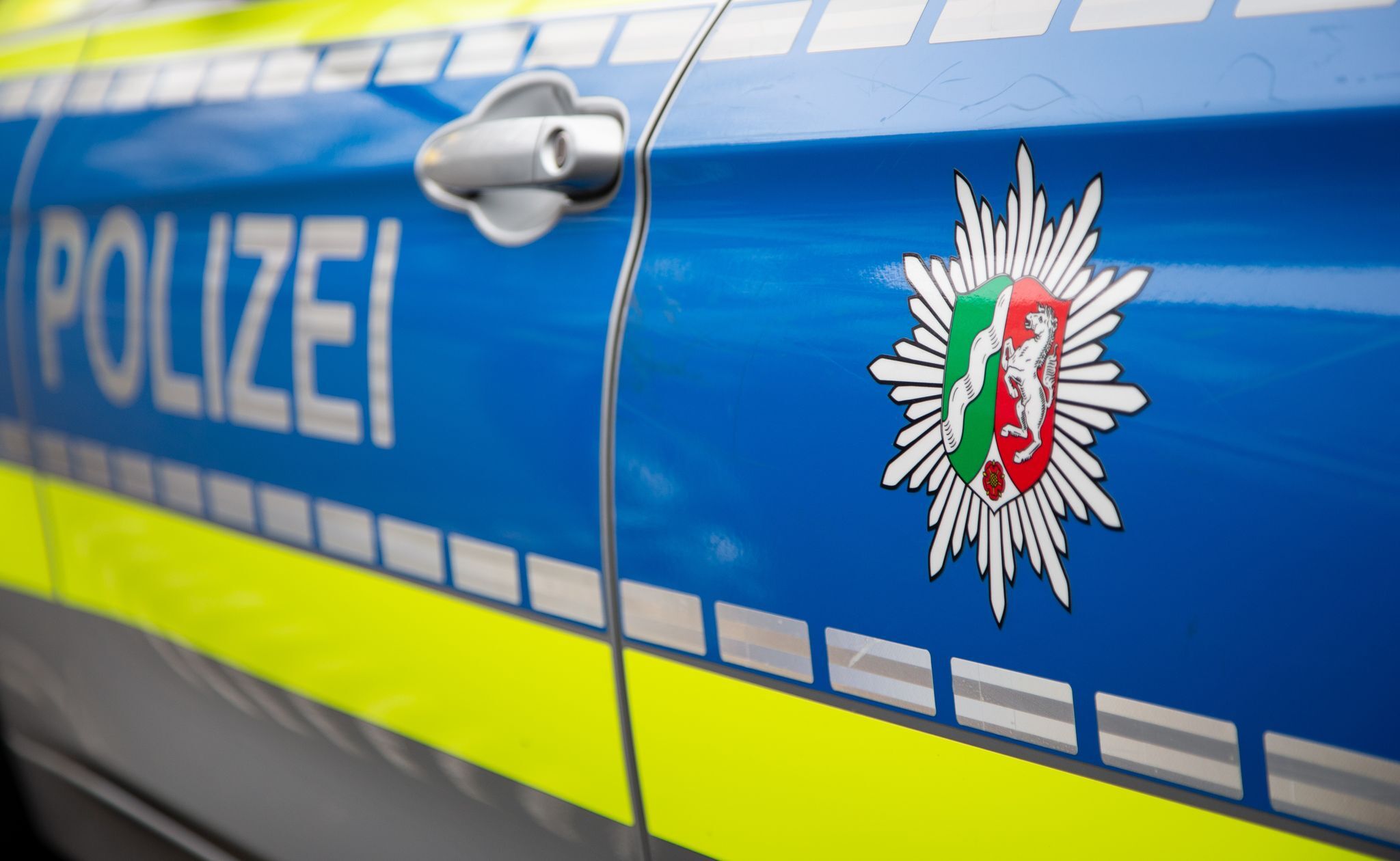 Unbekannte Frau nimmt Neugeborenes aus Krankenhaus mit