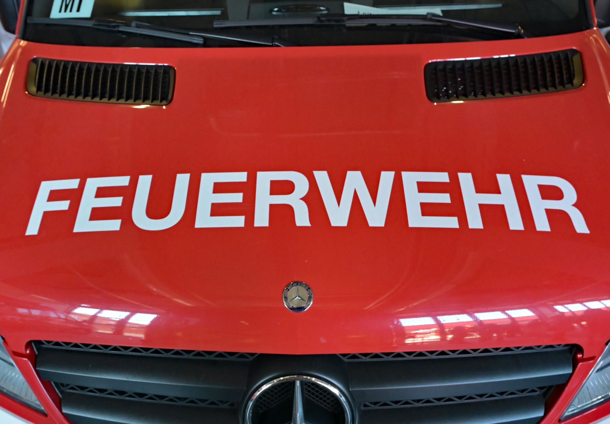 Mehrfamilienhaus nach Fahrzeugbrand unbewohnbar
