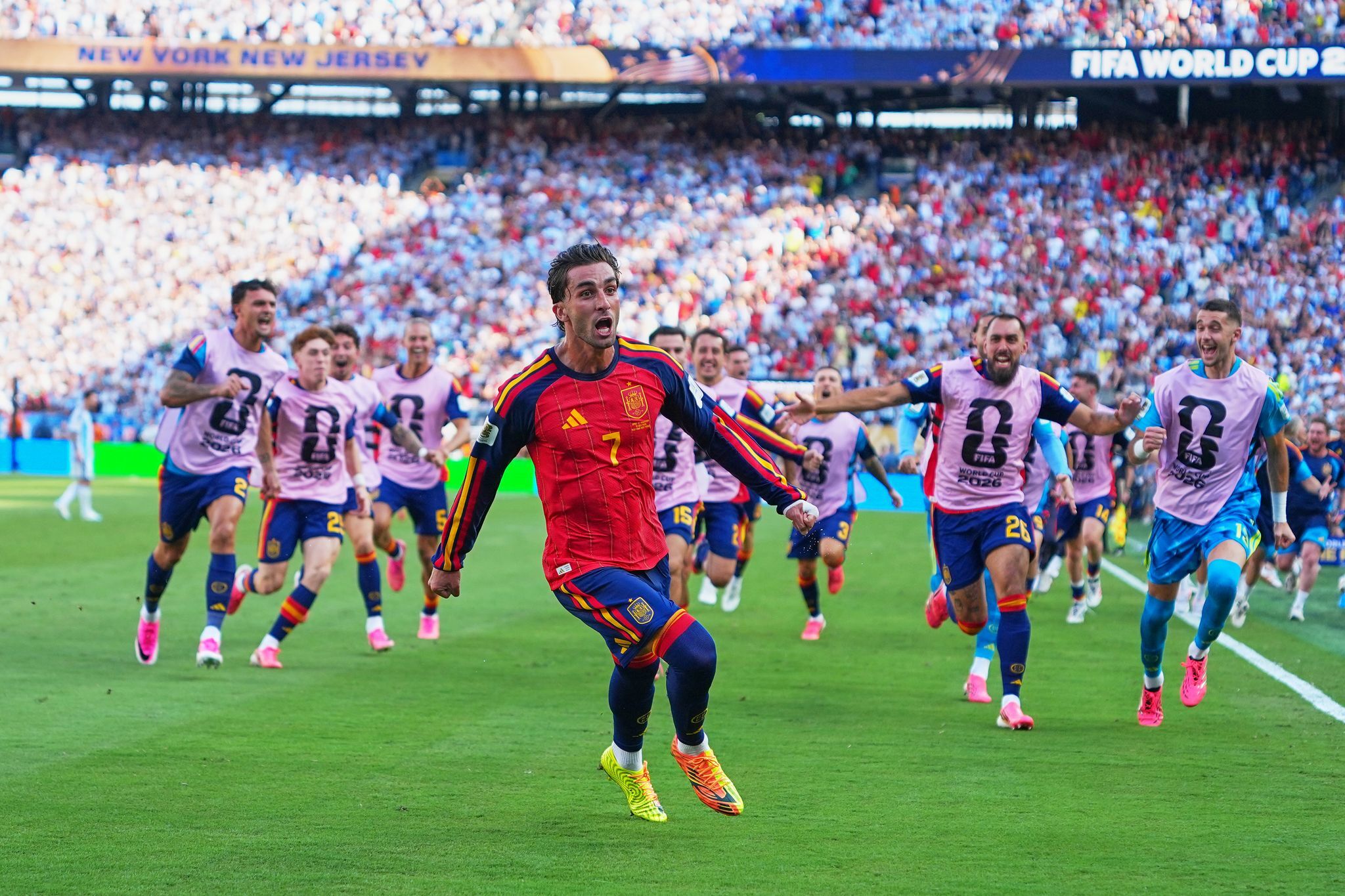 «Endlich erlöst»: Spanien nach Sieg über Messi Weltmeister