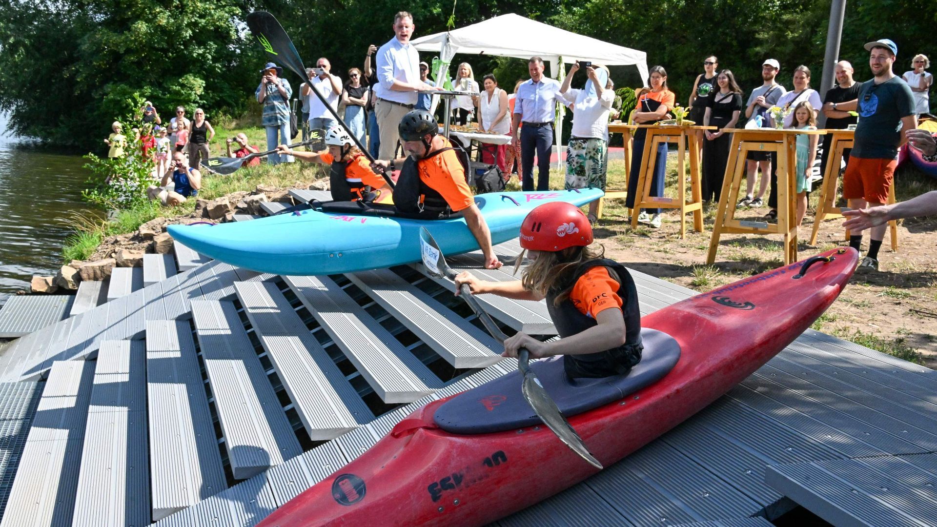 Faltboot-Club und Flussparadies Franken eröffnen Bootstreppe