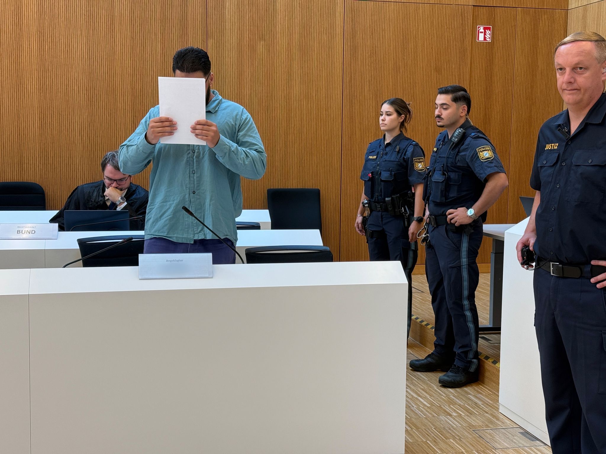 Auto-Anschlag: Verteidigung fordert Psychiatrie statt Haft