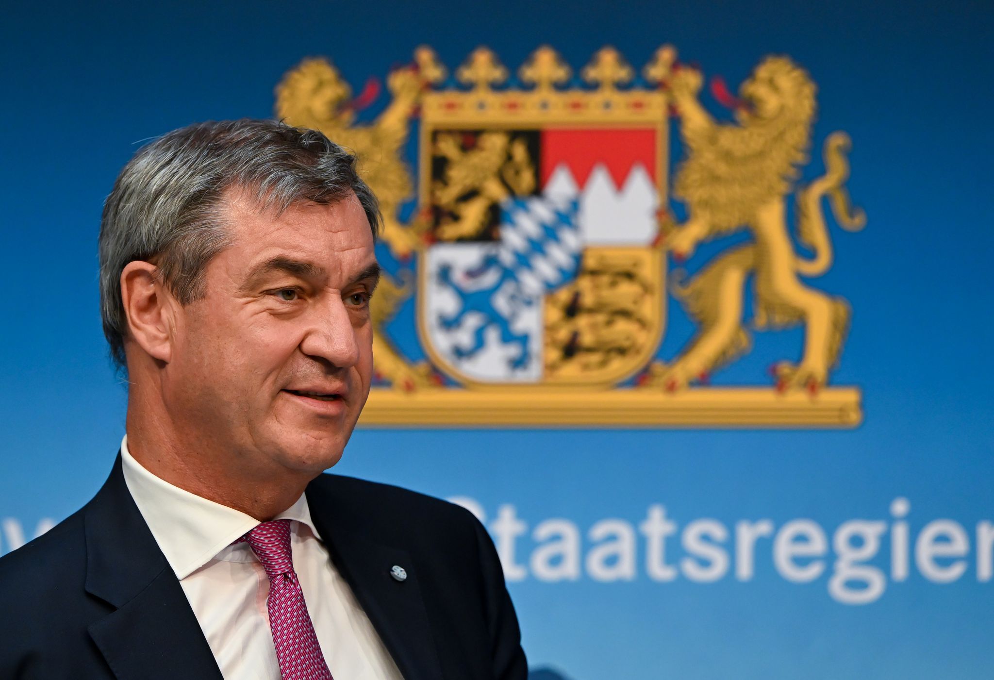 Morgens Budapest, abends Athen: Söder reist nach Südosten